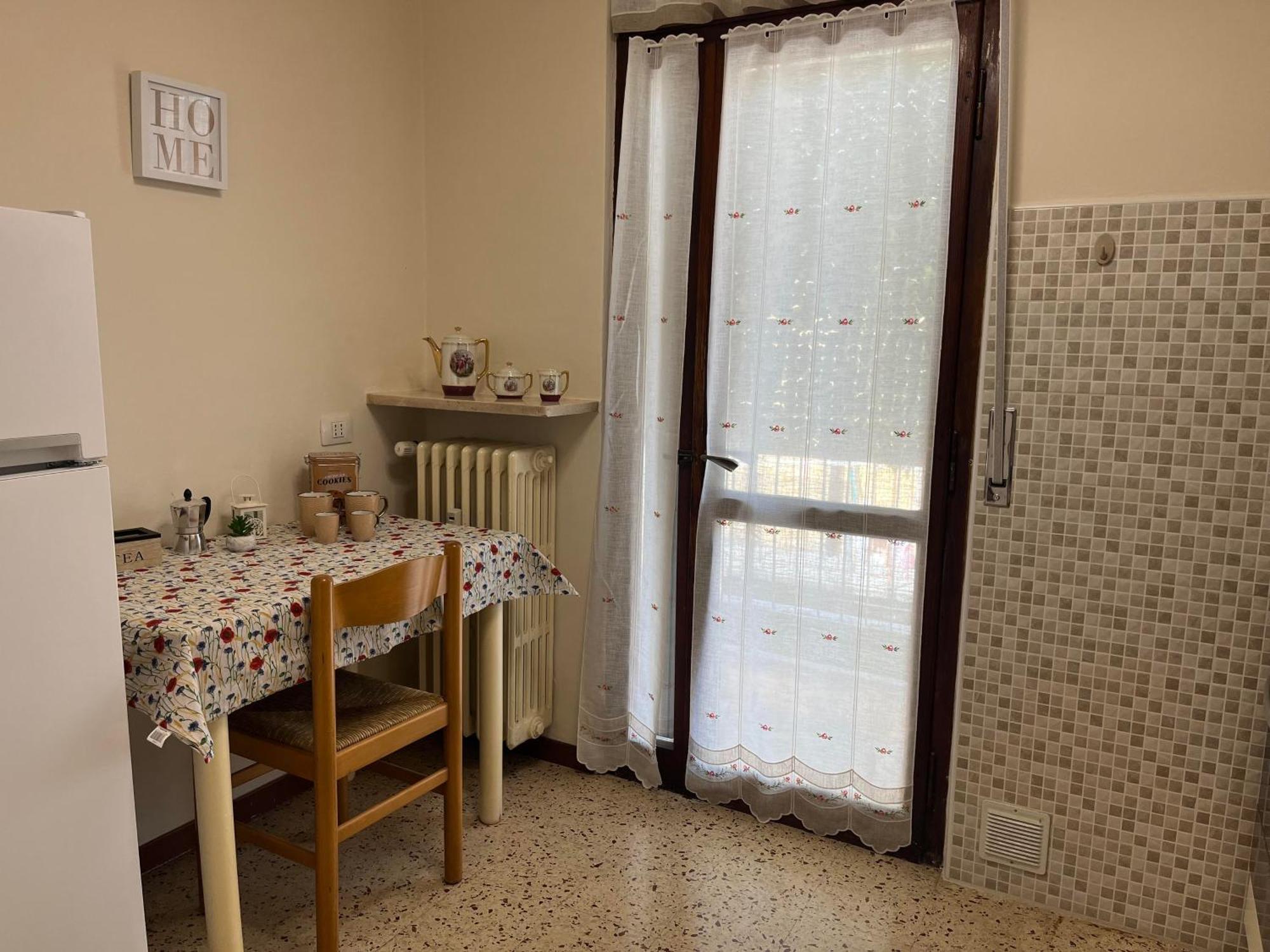 カザーレ・モンフェッラートCasa Piemontアパートメント エクステリア 写真